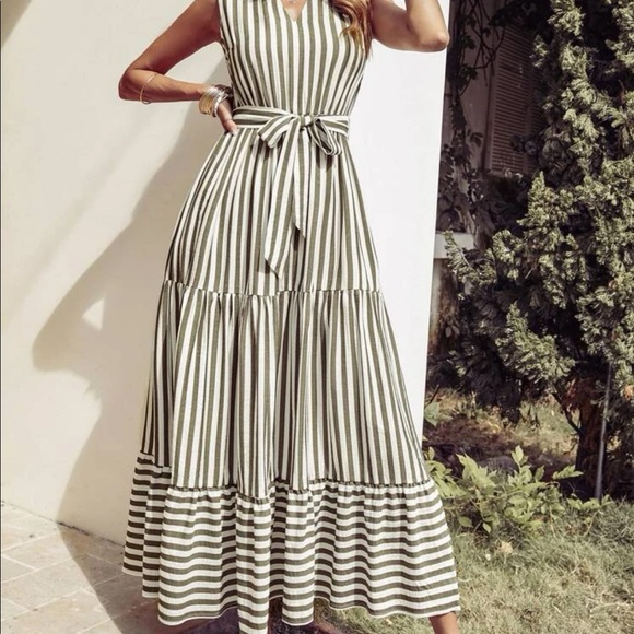 Stripes notched neck ruffle hem maxi dress - Picture 5 of 5